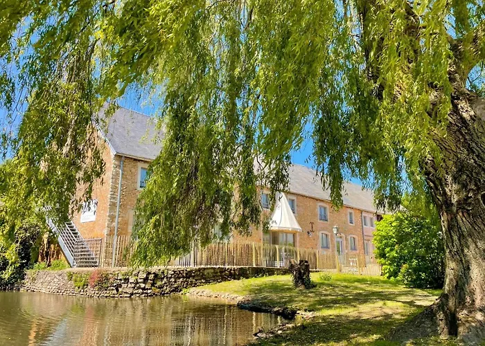 De L Heritage Hotel *